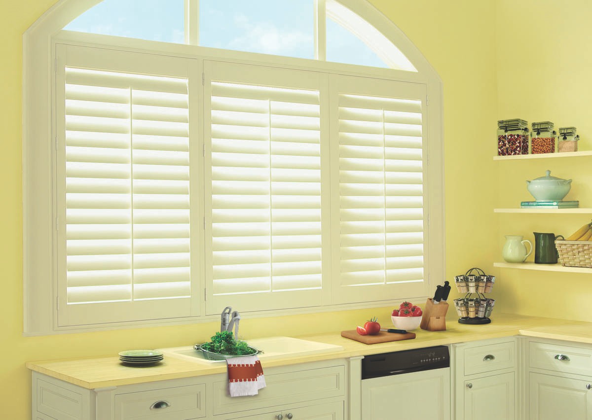 Hunter Douglas Palm Beach™ Polysatin™ Shutters to protect hot, humid homes near Saint Michael, Minnesota (MN)