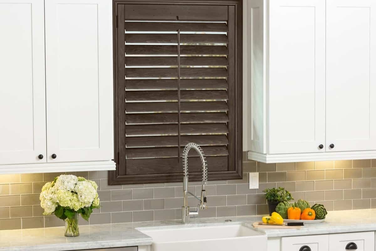 Plantation shutters, Hunter Douglas, Heritance® Hardwood Shutters, interior shutters near Saint Michael, Minnesota (MN)